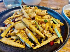 爆炒鲜竹笋-中8楼风尚云南菜(颐堤港店)
