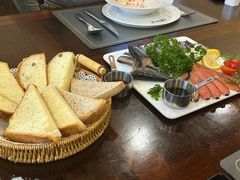 烟熏马哈鱼-六国饭店·俄餐·西餐(吊桥公园店)