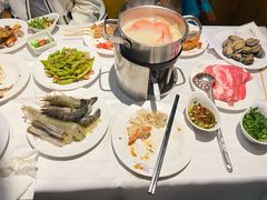 -领鲜活海鲜榴莲自助火锅(东门店)