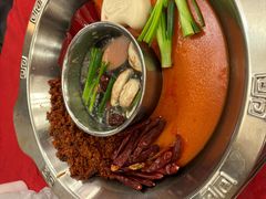 -山城年华老火锅(玉林店)