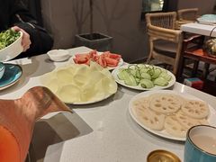 -墨居上隐·院子里火锅(峨眉店)
