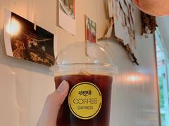 青提冰咖-灯塔咖啡馆BOOK·Coffee Shop