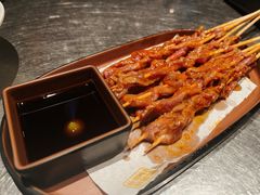 -威记烧嘢·南宁烧烤·超级生牛(绿地店)