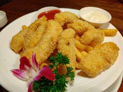 英式炸鱼配薯条-宝莱纳啤酒花园餐厅PAULANER BRAUHAUS Nanjing(广州路店)