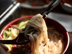 -牛八宝桂林米粉(八里庄店)