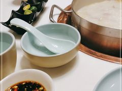 -洪氏嗨捞·猪肚鸡火锅(阳光天地店)