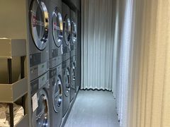 -上海虹桥中心爱琴海亚朵S酒店