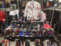 -上品折扣(回龙观店)
