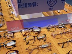-LOOK眼镜(宝山万达店)