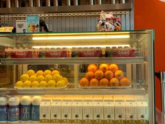 面包甜点陈列柜-CoCo都可(湖滨银泰店B区店)