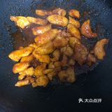 没猪肉,吃鸡肉。