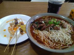 -丁丁猫重庆小面(徐州路店)