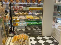 面包甜点陈列柜-味多美蛋糕(苏州街地铁店)