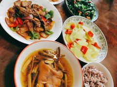 -爱月宝月嫂·育儿嫂(哈尔滨总店)