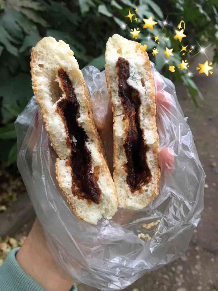 张港传统火烧粑-"火烧粑3元一个,糖饼子1.5元一个.买的.