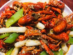 -茸梅路右拐龙虾-农家菜(松江店)