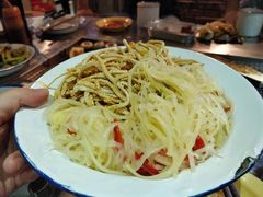 -马路牙子烧烤音乐酒馆(望京店)