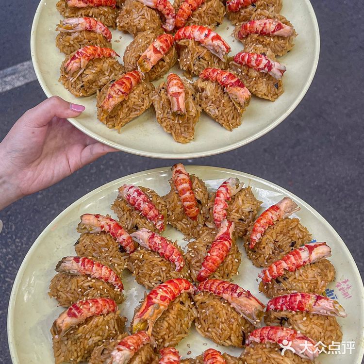 上海也能吃到成都爆火的小龙虾饭团啦🦞快冲