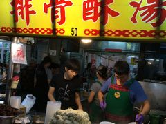 -六合夜市