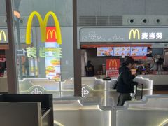 -麦当劳(合肥南站候车层)