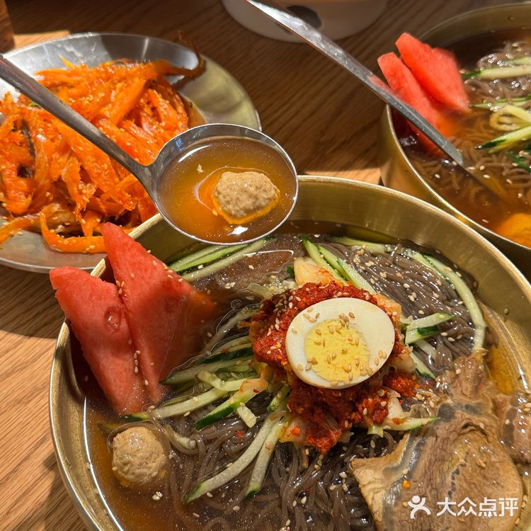 冰碴子冷面配锅包肉！夏天的快乐密码被我找到了