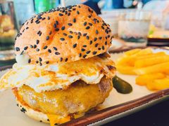 宝丽嘉汉堡-上海苏宁宝丽嘉酒店·Cafe Bellagio西餐厅