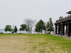 -梁子湖东篱老屋生态庄园