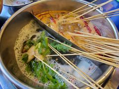-马路边边串串香形象店(磐石路店)