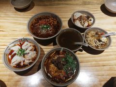 -默记孙抄手(园艺山店)