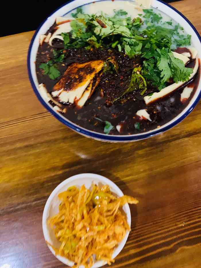 老字号豆花泡馍风味搅团-"到眉县旅游,住宿宾馆的前台推荐的一家店.