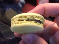 开心果马卡龙-LA MAISON DU CHOCOLAT(戴高乐机场T 2F店)