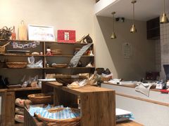 大堂-沁屋面包店(人民东路店)