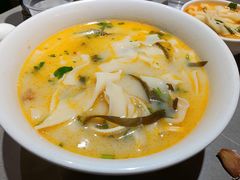 -郑享吃烧烤烩面(红专路店)