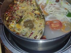 -乐山串串香老火锅(鼓楼店)