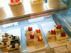 -花花卷卷·鲜食蛋糕(静安久光百货店)