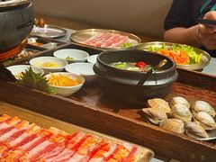 -围炉肉舍•炭烤活鳗•丹东海鲜烤肉(步行街店)