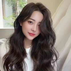 -丝语萱形象