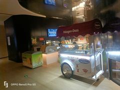 -涨巢·潮玩水疗局