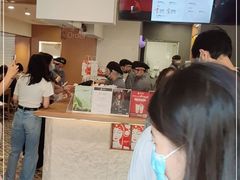 等位区-霸王茶姬(正佳广场店)