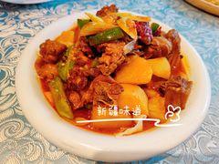 新疆大盘鸡-巴扎美食·新疆菜·西域歌舞表演餐厅(新疆大厦店)
