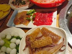 -城墙拐拐火锅(三峡广场黑金冠店)