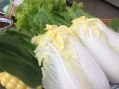 -毛辣果·贵州红酸汤牛肉火锅(西单店)