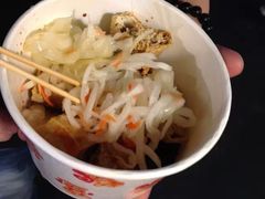 -六合夜市