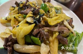 Pickled Cucumber with Chicken Gizzard