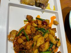 -隔壁老王·家常云南菜(花巷店)