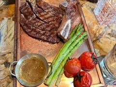 -BROWNSTONE布朗石西班牙餐厅(富城店)