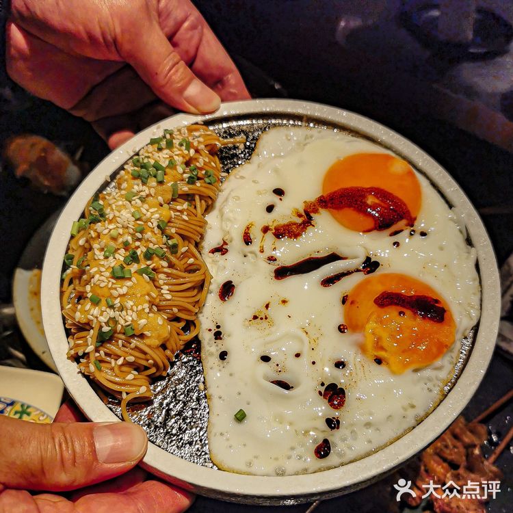 在南京西路❗️这家烧鸟深夜食堂氛围感超棒❗️