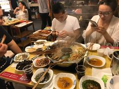 -佰人王串串香火锅(洋珠巷店)