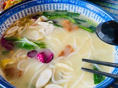 -桥香园过桥米线(国贸店)