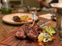 迷迭香烤羊脊排配时蔬-SISTERS BAR RESTAURANT川意酒馆(嘉善老市H楼店)